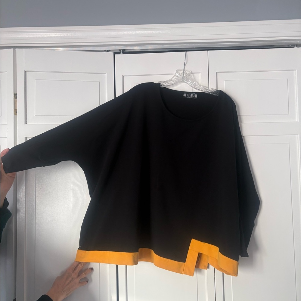 Plus sized BAR by Melis Kozen Black and Dark Yellow BAR Asymmetrical Top